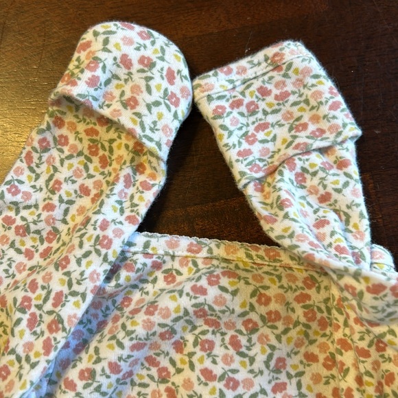 Bundle of 2 Gerber & Just One You by Carter’s Zip Up Footed Sleeper Newborn EUC - Picture 9 of 10